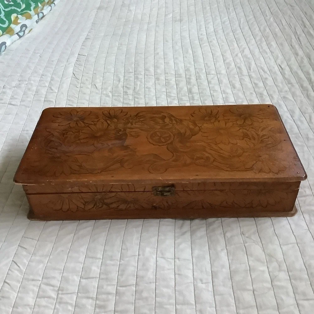 Antique Victorian Decorated Wood Ladies Glove Box Pyrography